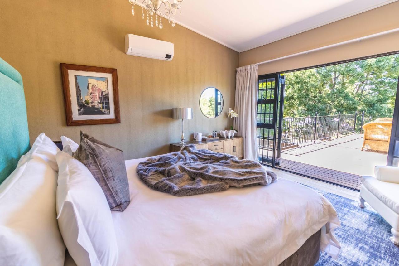 Val De Vine Hotel Stellenbosch Exterior photo