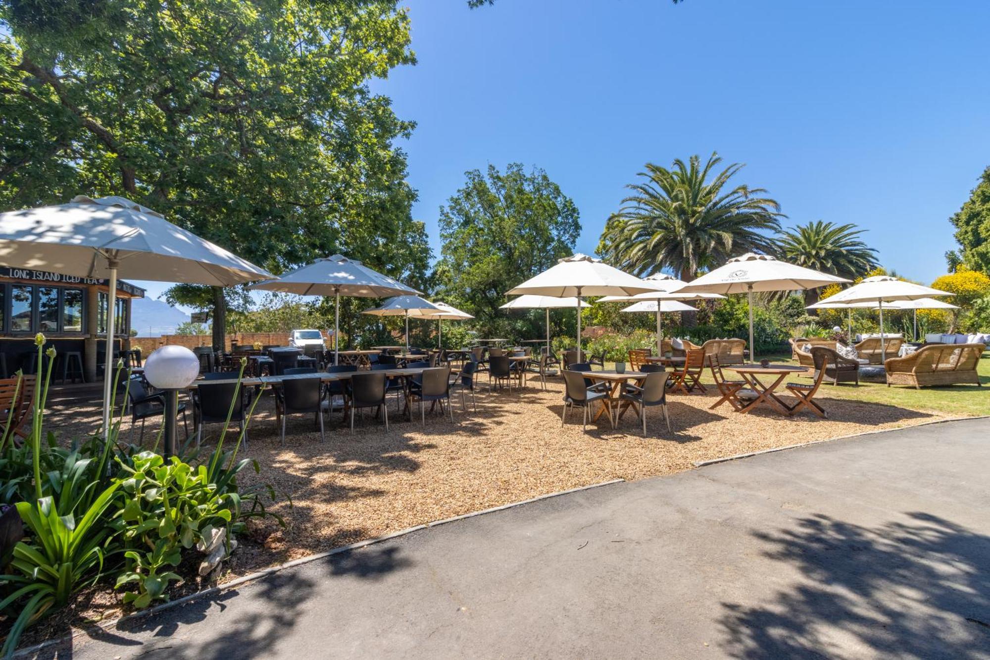 Val De Vine Hotel Stellenbosch Exterior photo