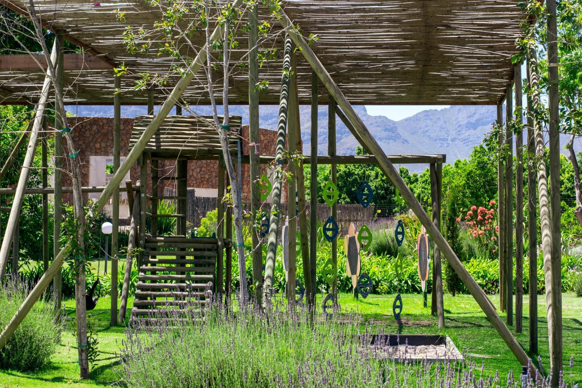 Val De Vine Hotel Stellenbosch Exterior photo